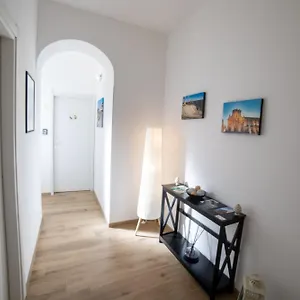 Le Tre Piazze Apartment